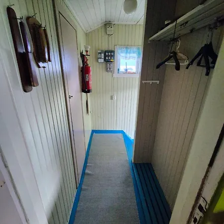 Sjarmerende 50-tallshus Med Utsikt Og Ro *