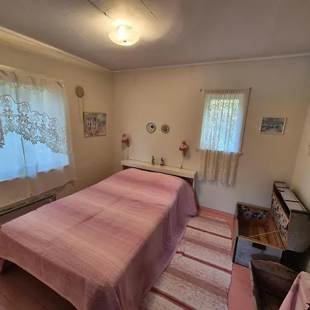 度假居 Sjarmerende 50-tallshus Med Utsikt Og Ro Olderdalen