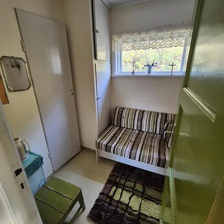 度假居 Sjarmerende 50-tallshus Med Utsikt Og Ro