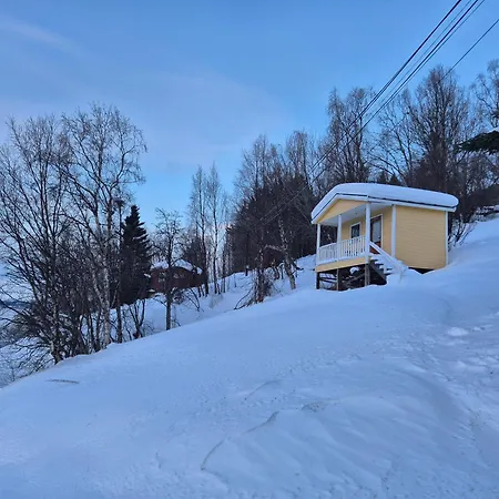 度假居 Sjarmerende 50-tallshus Med Utsikt Og Ro Olderdalen