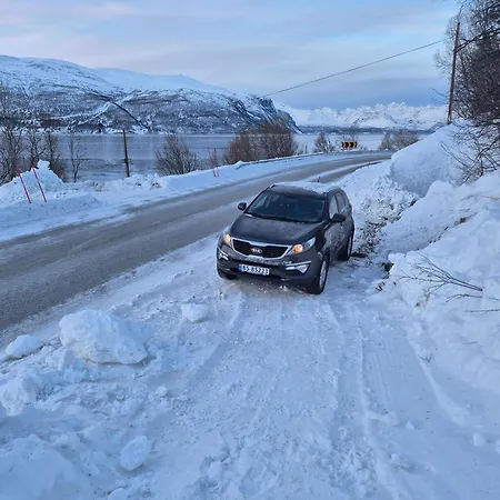 度假居 Sjarmerende 50-tallshus Med Utsikt Og Ro Olderdalen