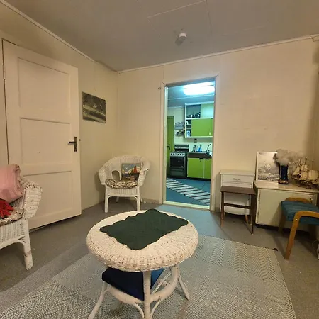 Sjarmerende 50-tallshus Med Utsikt Og Ro *