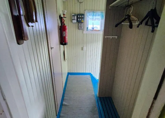 Sjarmerende 50-tallshus Med Utsikt Og Ro *