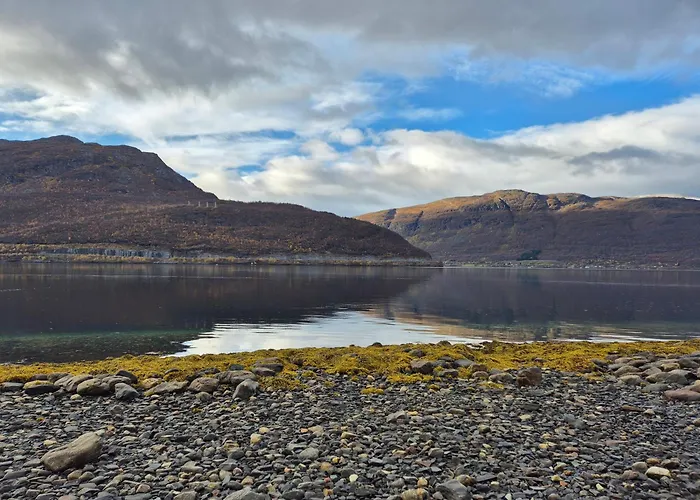 בית נופש Sjarmerende 50-tallshus Med Utsikt Og Ro *