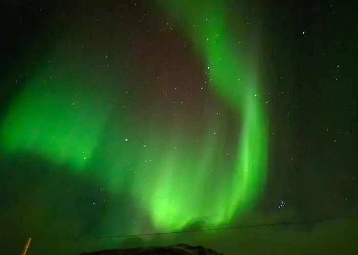 Sjarmerende 50-tallshus Med Utsikt Og Ro בית נופש