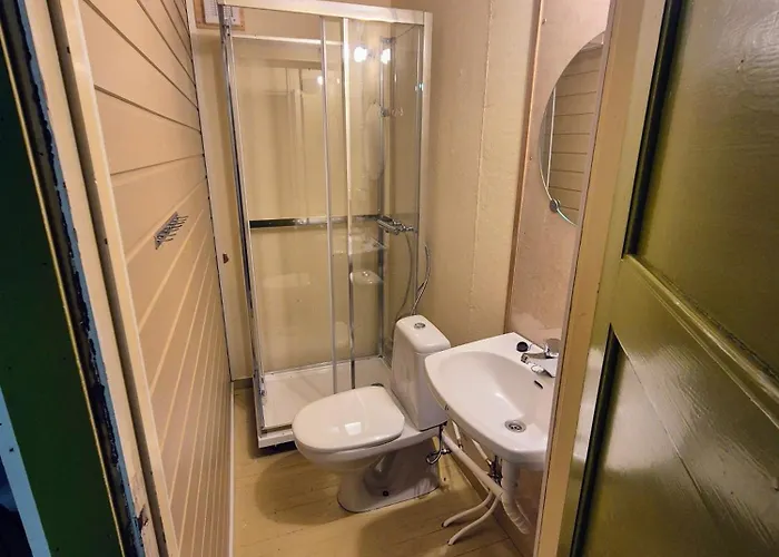 Sjarmerende 50-tallshus Med Utsikt Og Ro